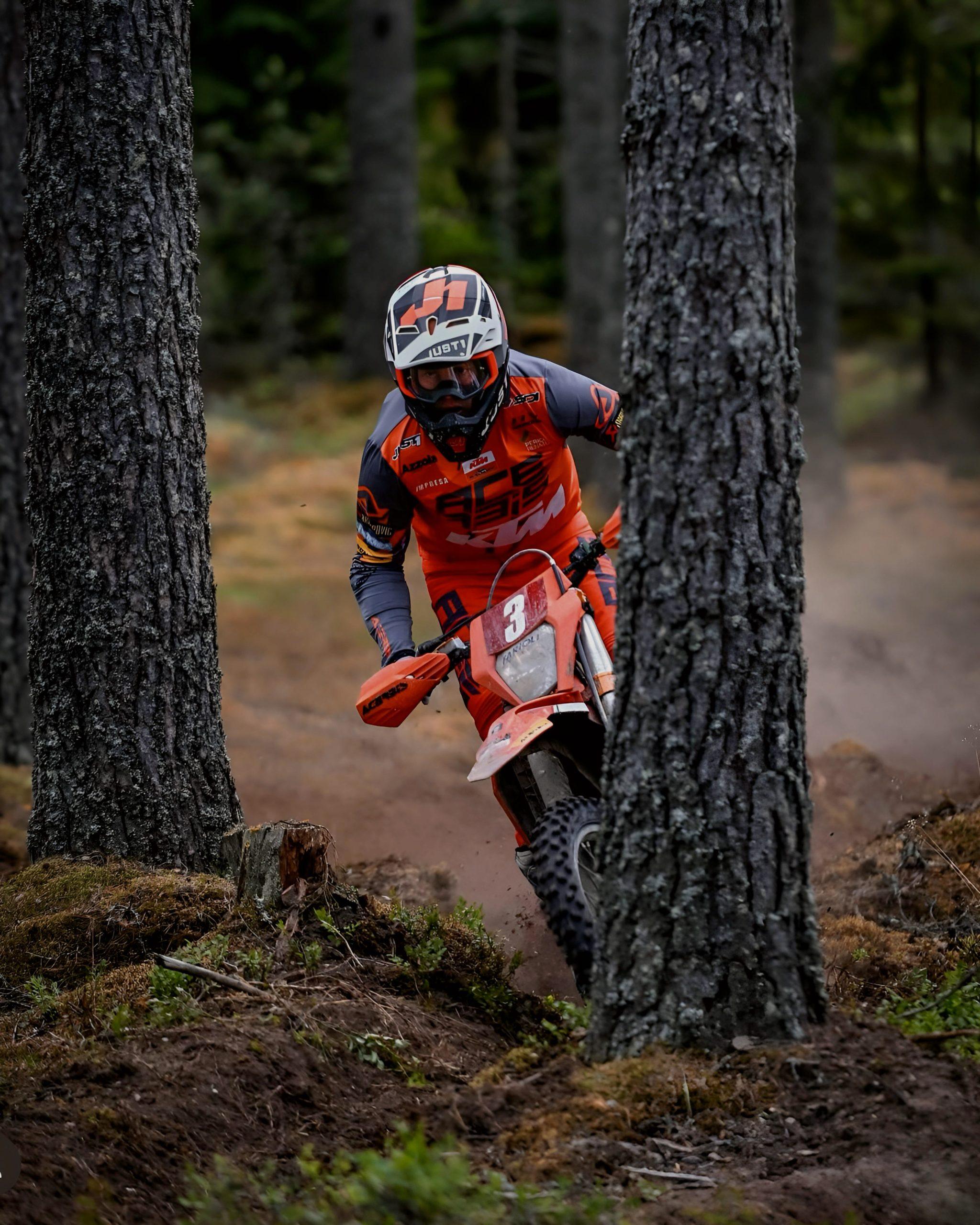 MAX AAHLIN_1